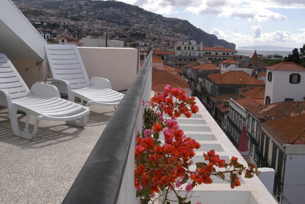 Residencial Colombo Bed and Breakfast Funchal  Exterior foto